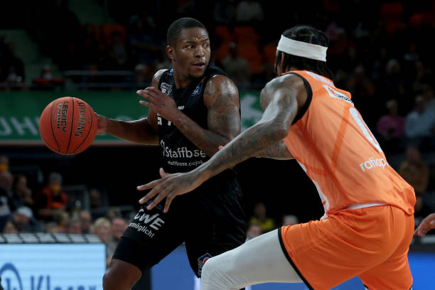 的底线对攻 的底线对攻